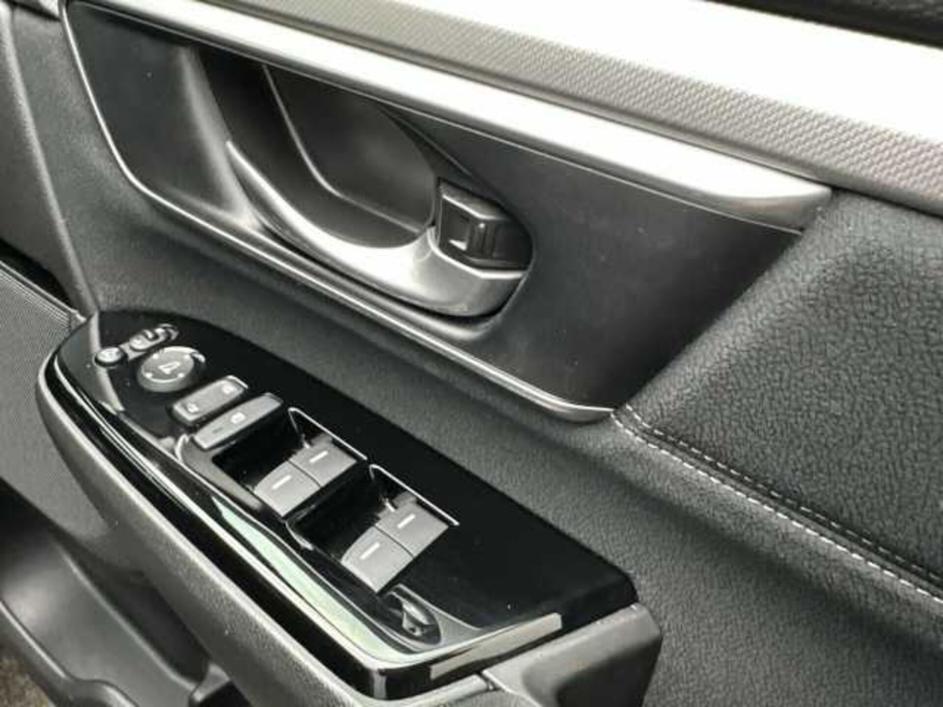 Honda CR-V Hybrid 2.0 i-MMD Hybrid SE 2WD 5dr eCVT 