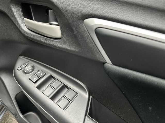 Honda Jazz 1.3 i-VTEC SE 5dr CVT 