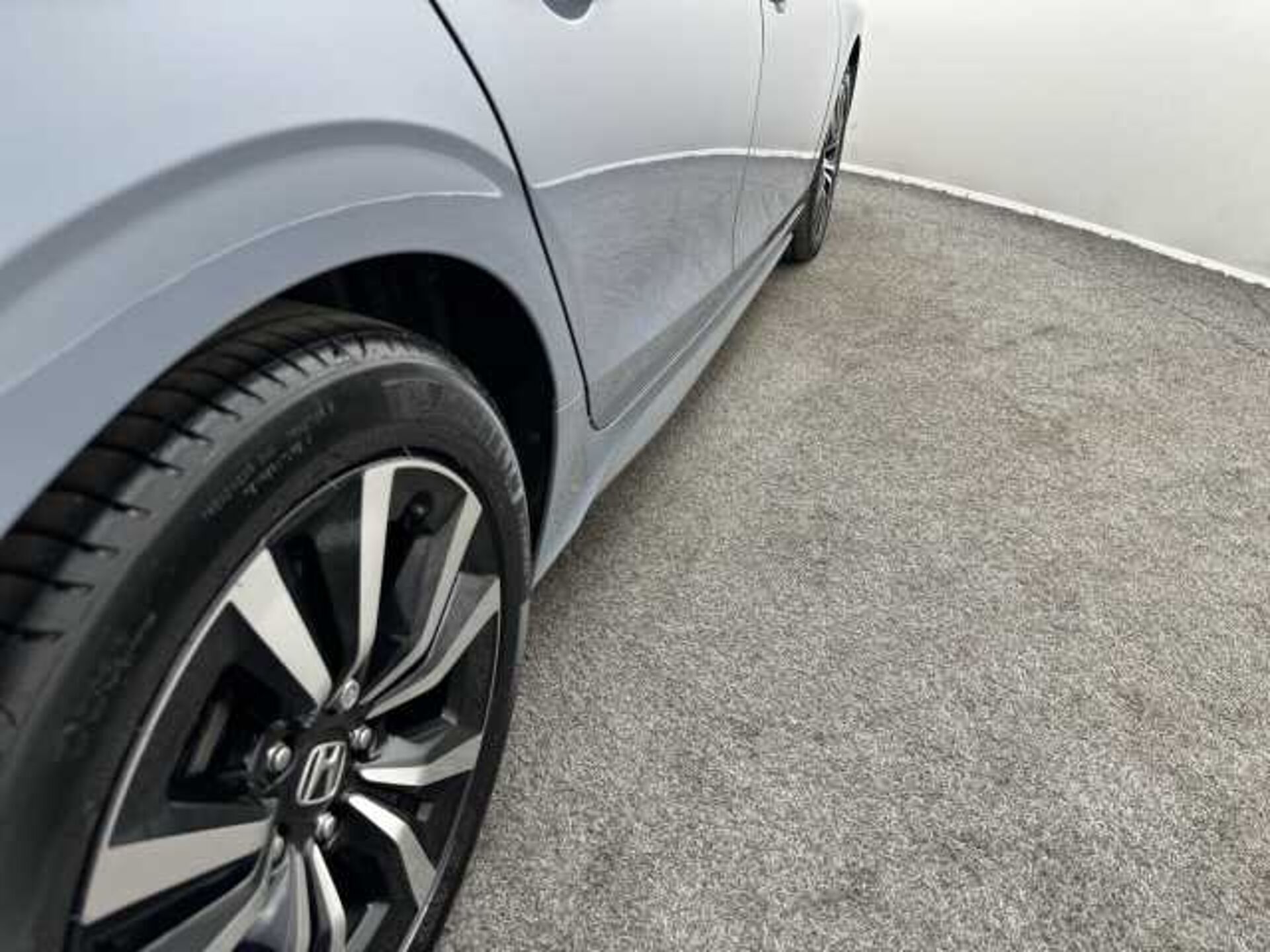 Honda Civic Hybrid 2.0 eHEV Elegance 5dr CVT 