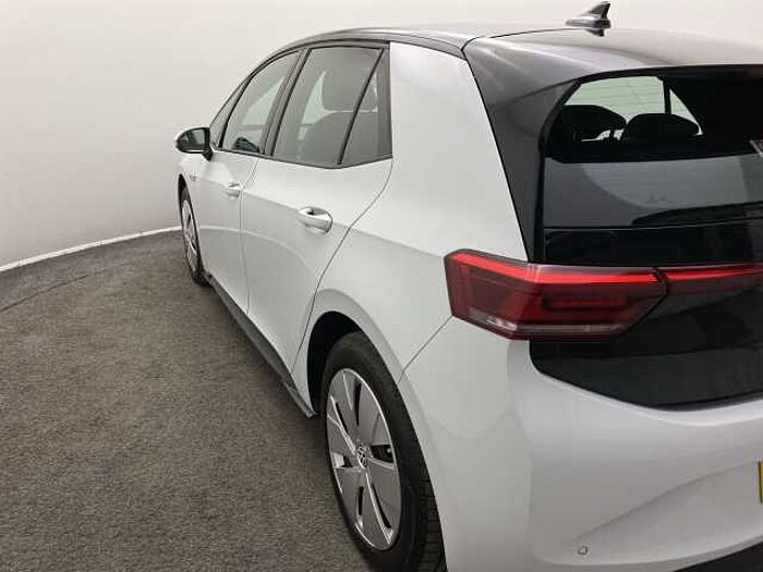 Volkswagen ID.3 Life 58kWh Pro 145PS Automatic 5 Door 