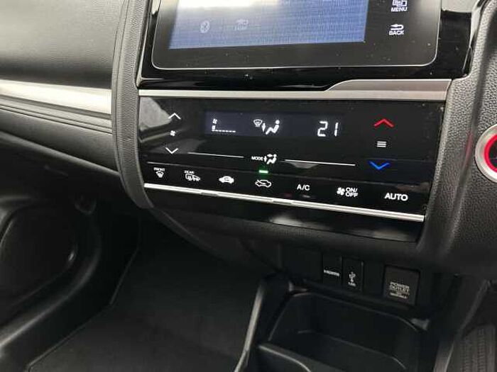 Honda Jazz 1.3 i-VTEC EX Navi 5dr 