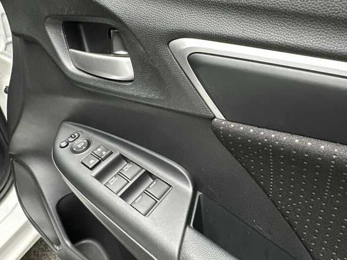 Honda Jazz 1.3 EX Navi 5dr 