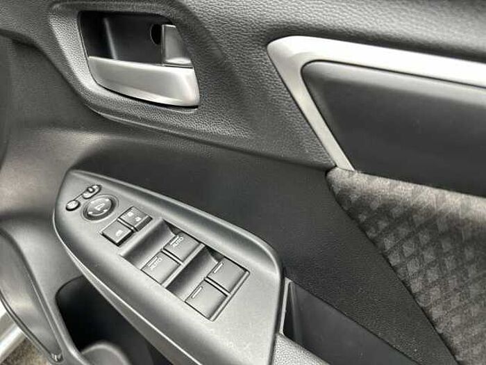 Honda Jazz 1.3 i-VTEC EX Navi 5dr CVT 