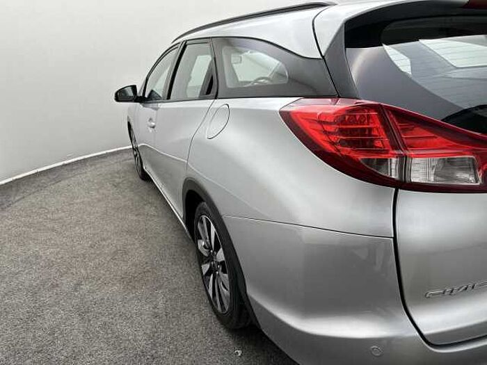 Honda Civic Tourer 1.8 i-VTEC SE Plus 5dr Auto 