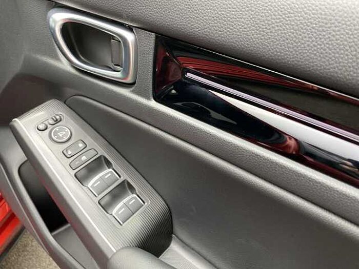 Honda Civic Hybrid 2.0 eHEV Advance 5dr CVT 