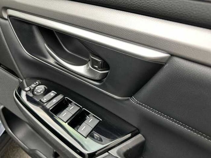 Honda CR-V Hybrid 2.0 i-MMD Hybrid SR 5dr eCVT 