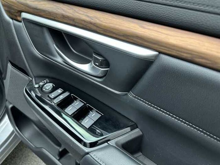 Honda CR-V Hybrid 2.0 i-MMD Hybrid SR 2WD 5dr eCVT 