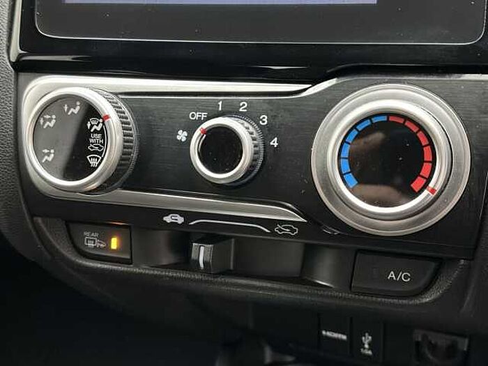 Honda Jazz 1.5 i-VTEC Sport 5dr Navi CVT 