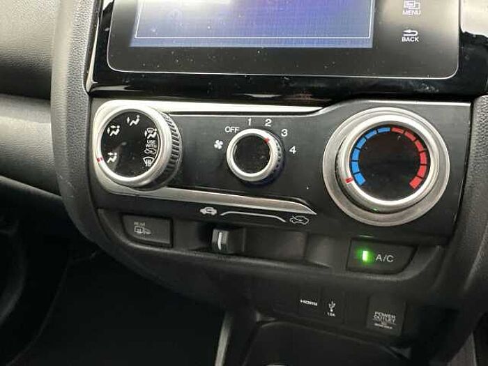 Honda Jazz 1.3 i-VTEC SE 5dr CVT 