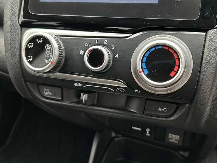 Honda Jazz 1.5 i-VTEC Sport Navi 5dr 